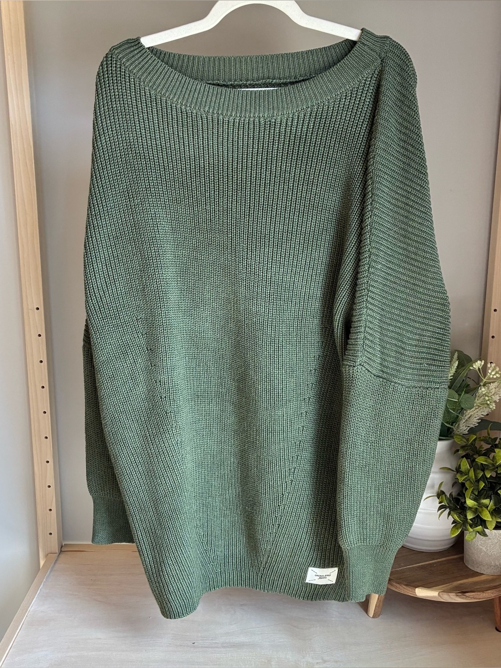 Fantic Original B1407 Army Green Ribbed Drop Shoulder‎ Pull On Knit
Sweater Sz S